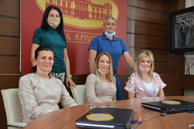 Волонтери Крушевца постали подршка суграђанима: Телефонски пријатељи са пола града, током ванредног стања било и до хиљаду позива дневно